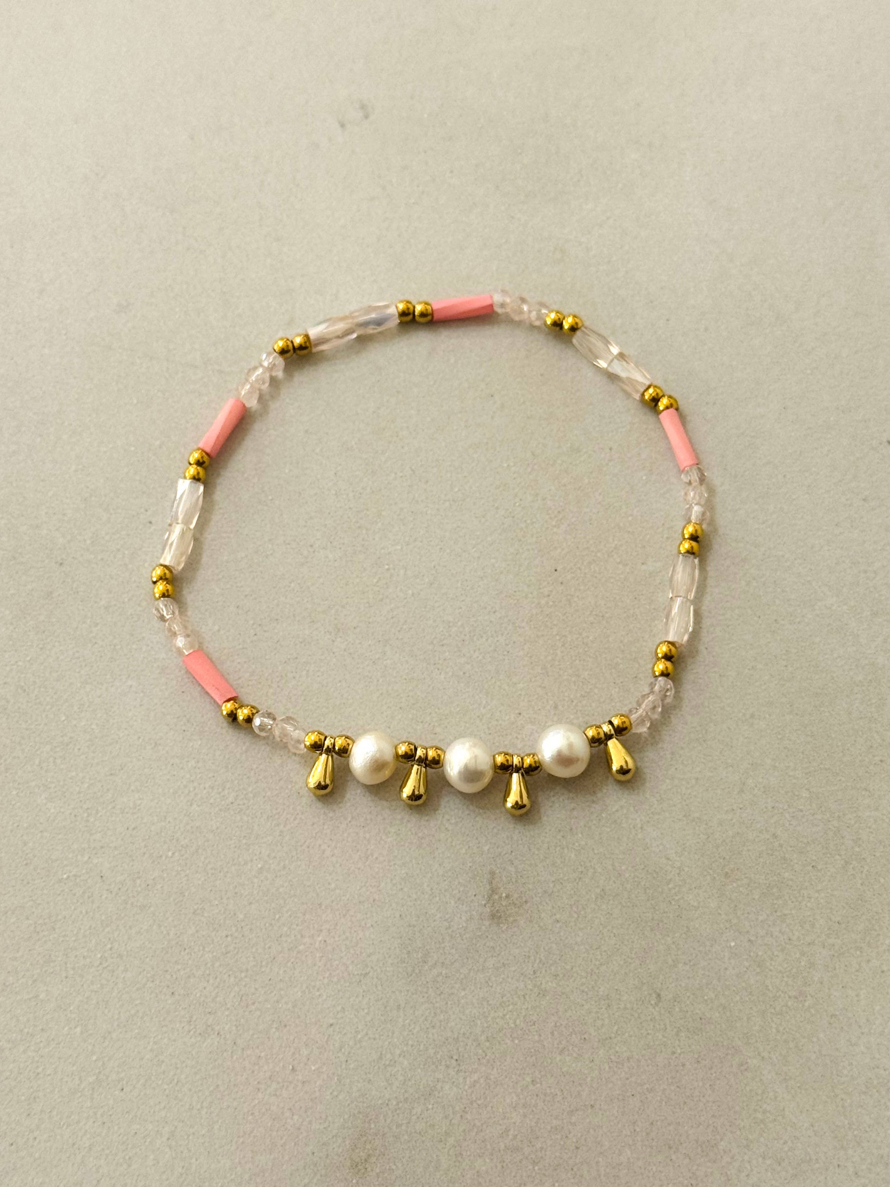 Thandi Elastisches Sommerarmband mit Perlen