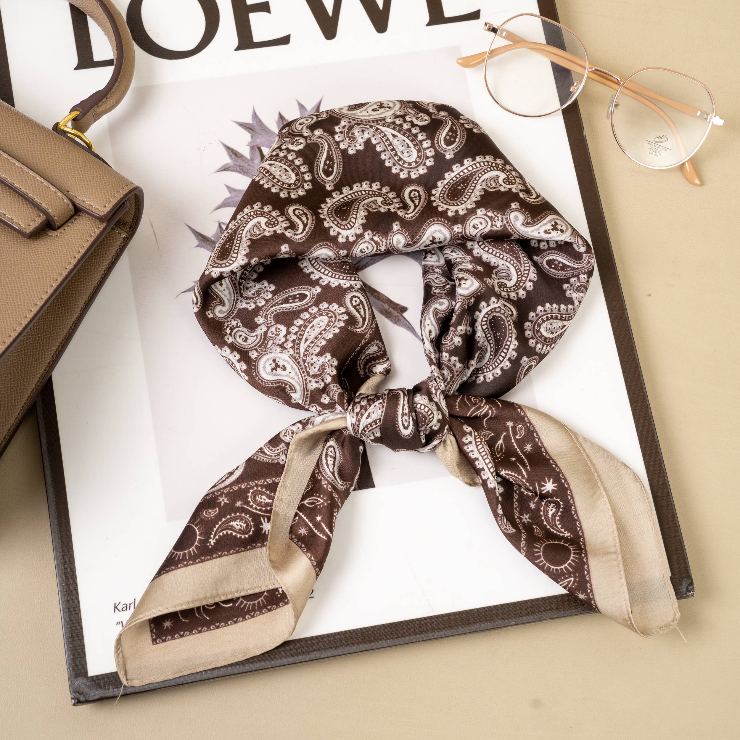 Tuch 70×70 – Seiden-Effekt, Paisley-Muster, schickes quadratisches Tuch